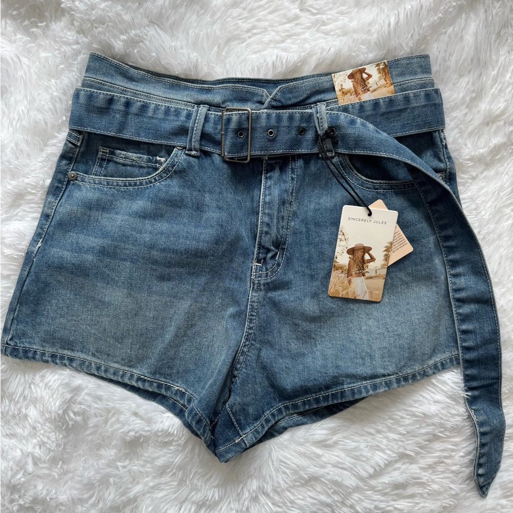 Sincerly Jules Vintage Wash High-Rise Belted Denim Shorts Size 9/29 NWT
